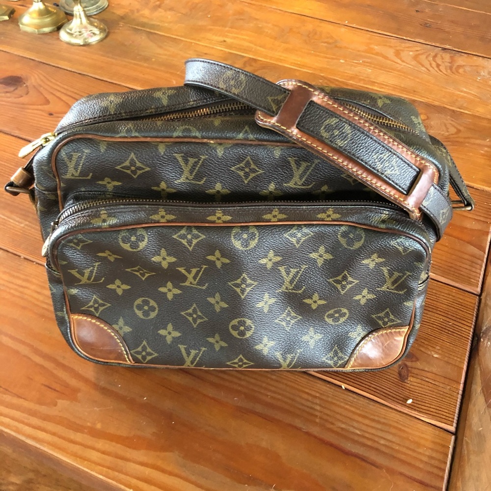 Vintage Louis Vuitton Nile